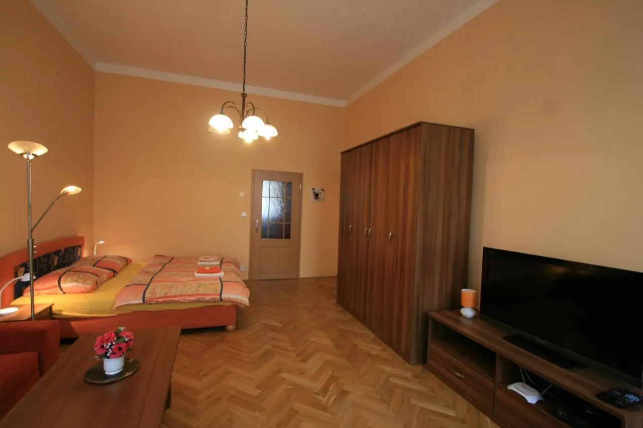 Apartment No. 19 Jaltska 3 Karlsbad 0*,